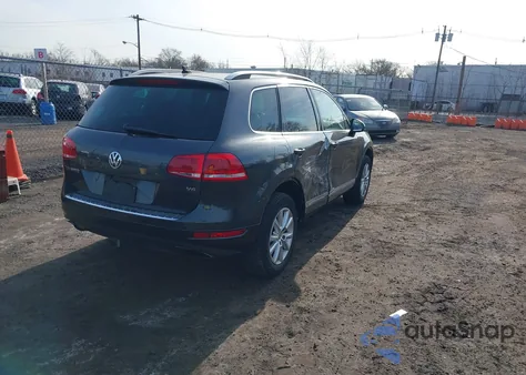 2014 Volkswagen Touareg 3.6L Sport из США, поврежденный, VIN WVGEF9BP9ED010718